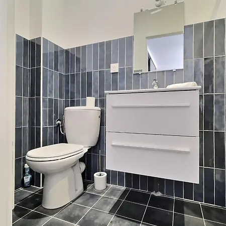 Cathedral View - Downtown - Wifi - Air Conditioning * אלבי